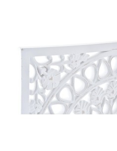 Decoración pared madera calada 2