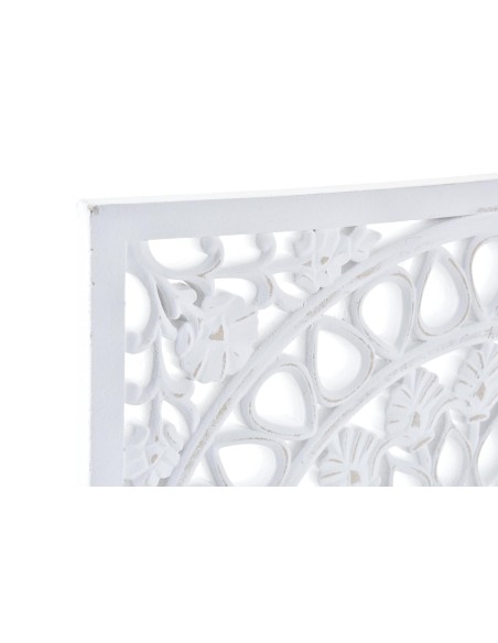 Decoración pared madera calada