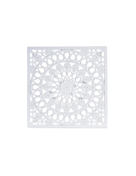 Decoración pared madera calada