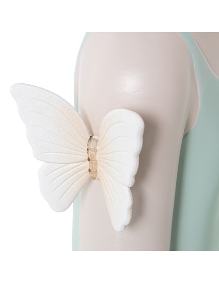 Figura resina mujer con mariposa