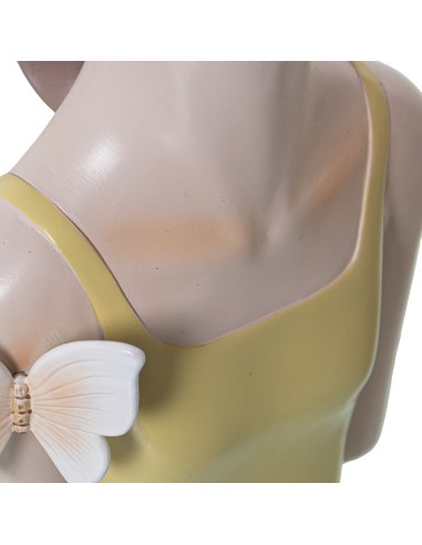Figura resina mujer con mariposas