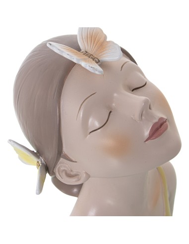 Figura resina mujer con mariposas