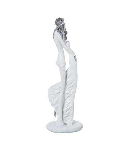 Figura resina pareja abrazada