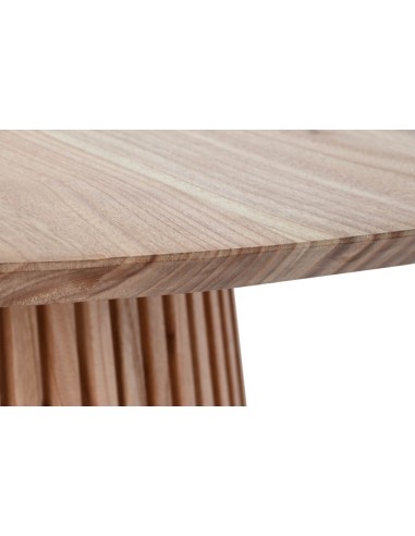 Mesa de comedor redonda natural.