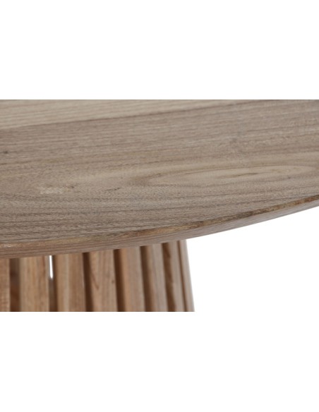 Mesa de comedor madera natural.