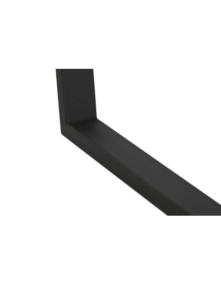 Mesa de comedor de piedra y metal.