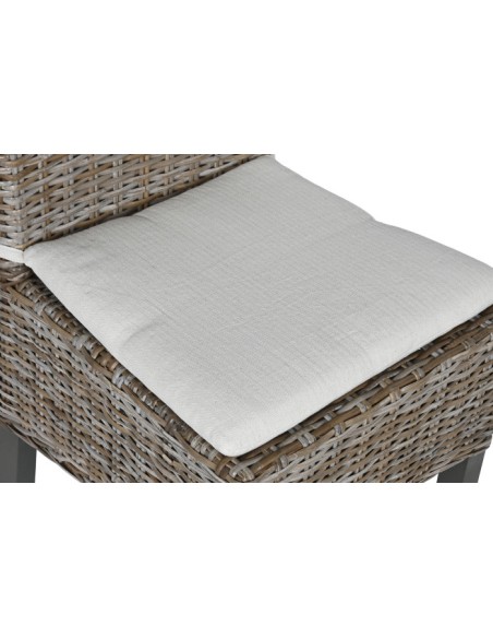 Silla mimbre y patas de mango