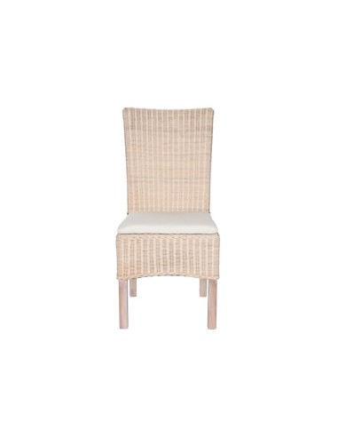 Silla de mimbre con patas de mango