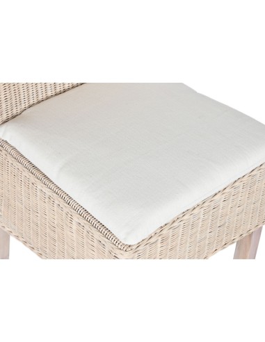 Silla de mimbre con patas de mango