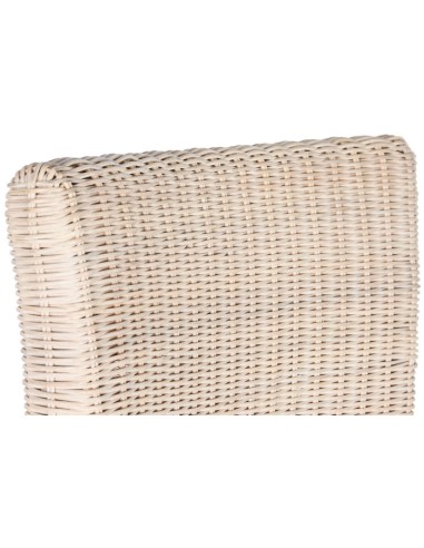 Silla de mimbre con patas de mango