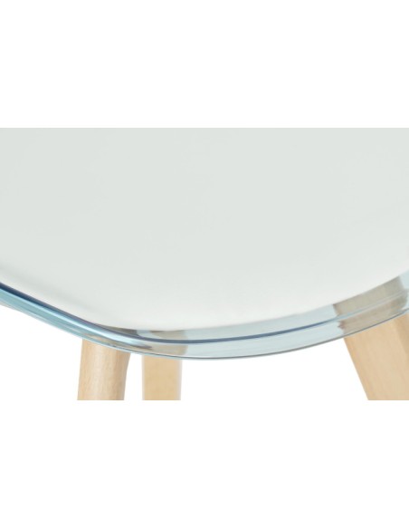 Silla pvc en azul con cojín.