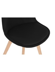 Silla de poliéster negra en madera de haya 2