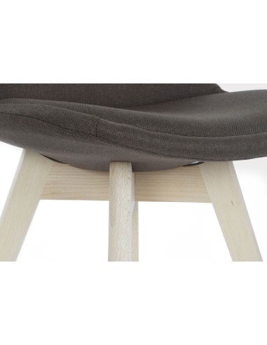 Silla de poliéster marrón patas de madera de haya