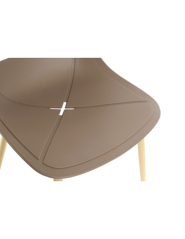 Silla PP Marrón con patas de metal