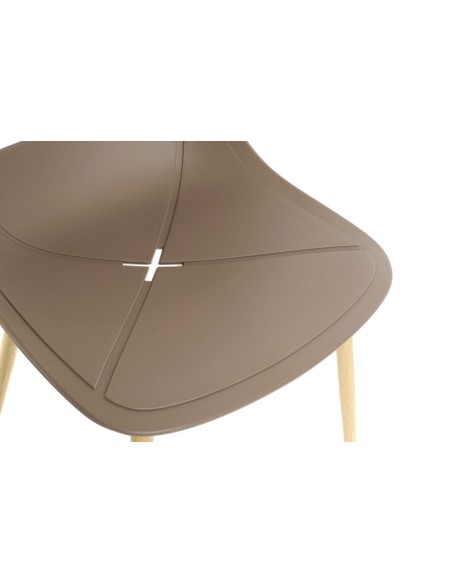 Silla PP Marrón con patas de metal