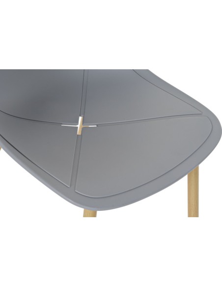 Silla PP gris claro con patas de metal