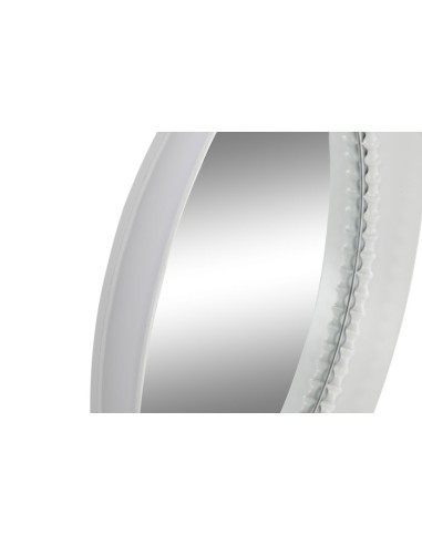 Espejo de metal en blanco