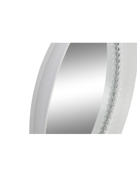 Espejo de metal en blanco