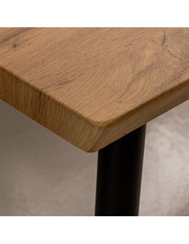 Mesa de comedor diseño ondulado