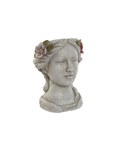 Macetero chica con flores