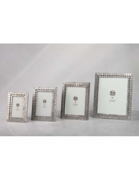 Portafotos plateado de resina 10x15cm