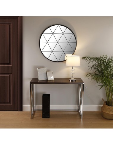 Recibidor de madera oscura