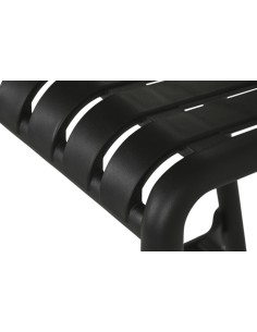 Taburete negro minimalista 2