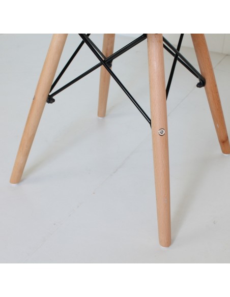 Lote oferta 4 sillas blancas con patas de haya