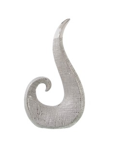 Figura de cerámica moderna en plata