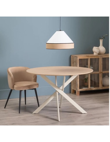 Mesa madera clara con patas blancas