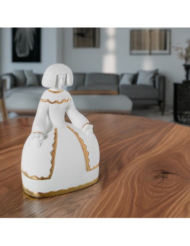 Figura de Cerámica con Diseño de Menina