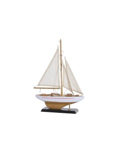 Figura de Madera con Diseño de Barco